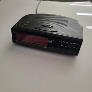 Vintage GE AM/FM Clock Radio Model 7-4815A with Snooze Alarm – Tested
